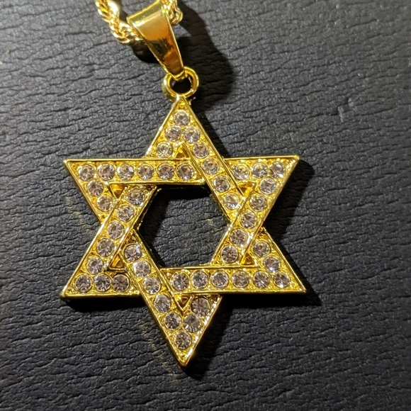 🆕🚨Sale🚨 Religious Pendant - Picture 2 of 8